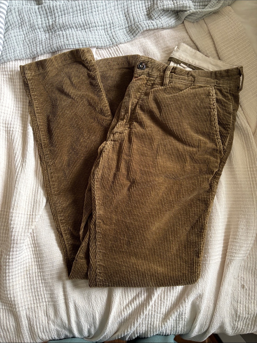 Taylor Stitch Corduroy Pants in Olive